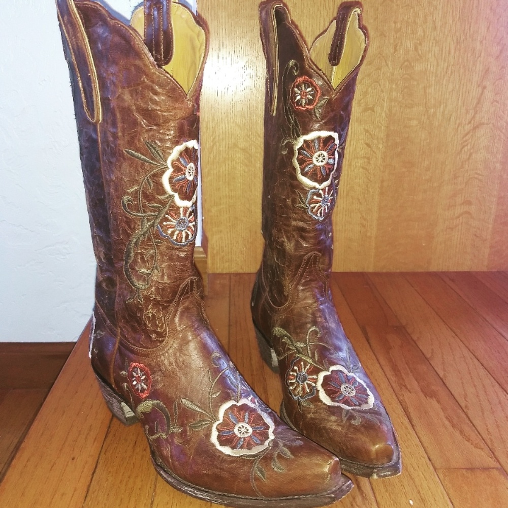 Old Gringo embroidered Boots